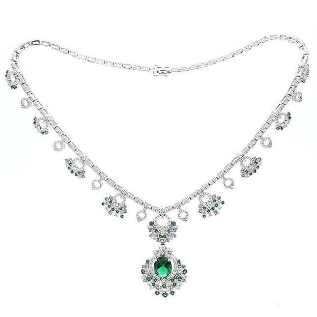 Elaborated Queen Emerald Necklace