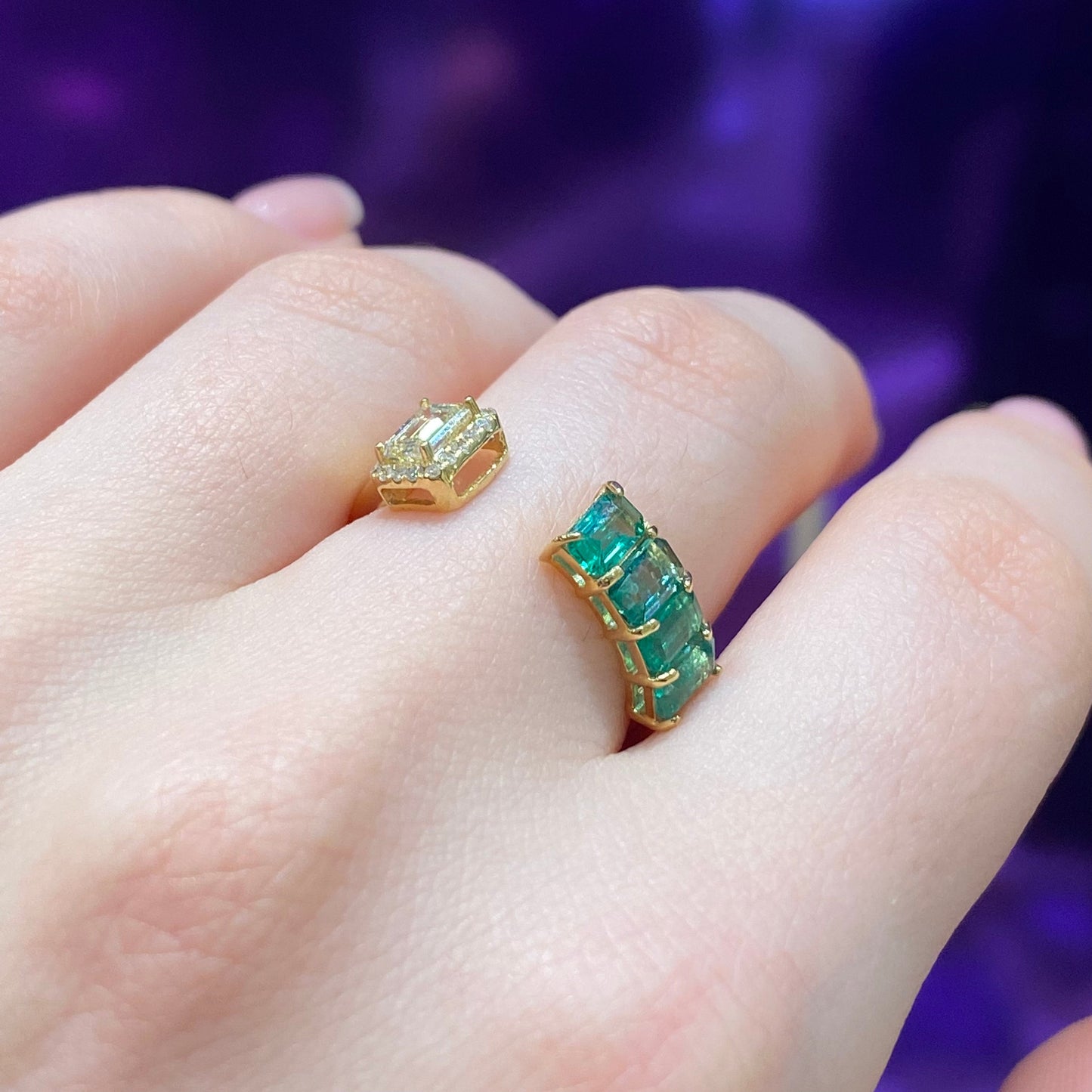 18K Yellow Gold Emerald Ring with Diamonds For Her
