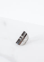 Load image into Gallery viewer, Irsila Ring
