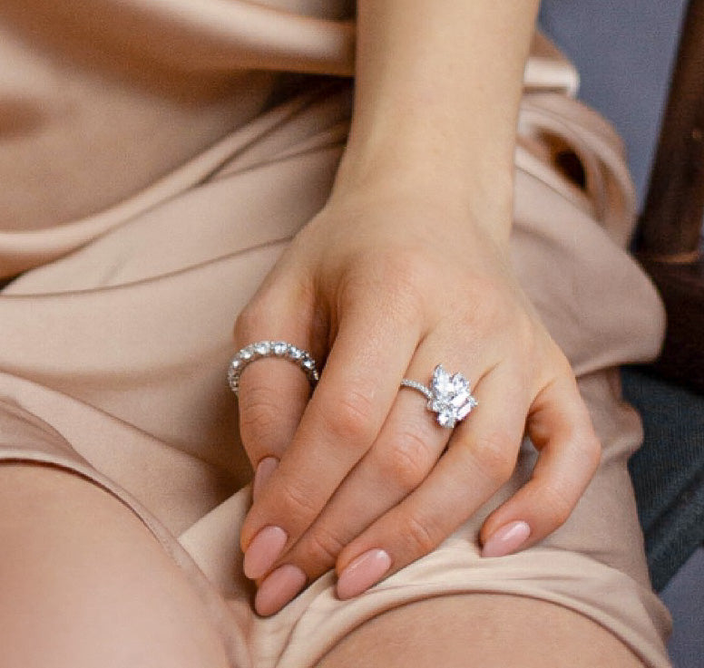 Sparkling Silver Ring