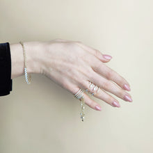 Load image into Gallery viewer, Dangling Chain Ring
