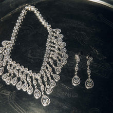 Load image into Gallery viewer, Queen Rania Necklace - Natkina

